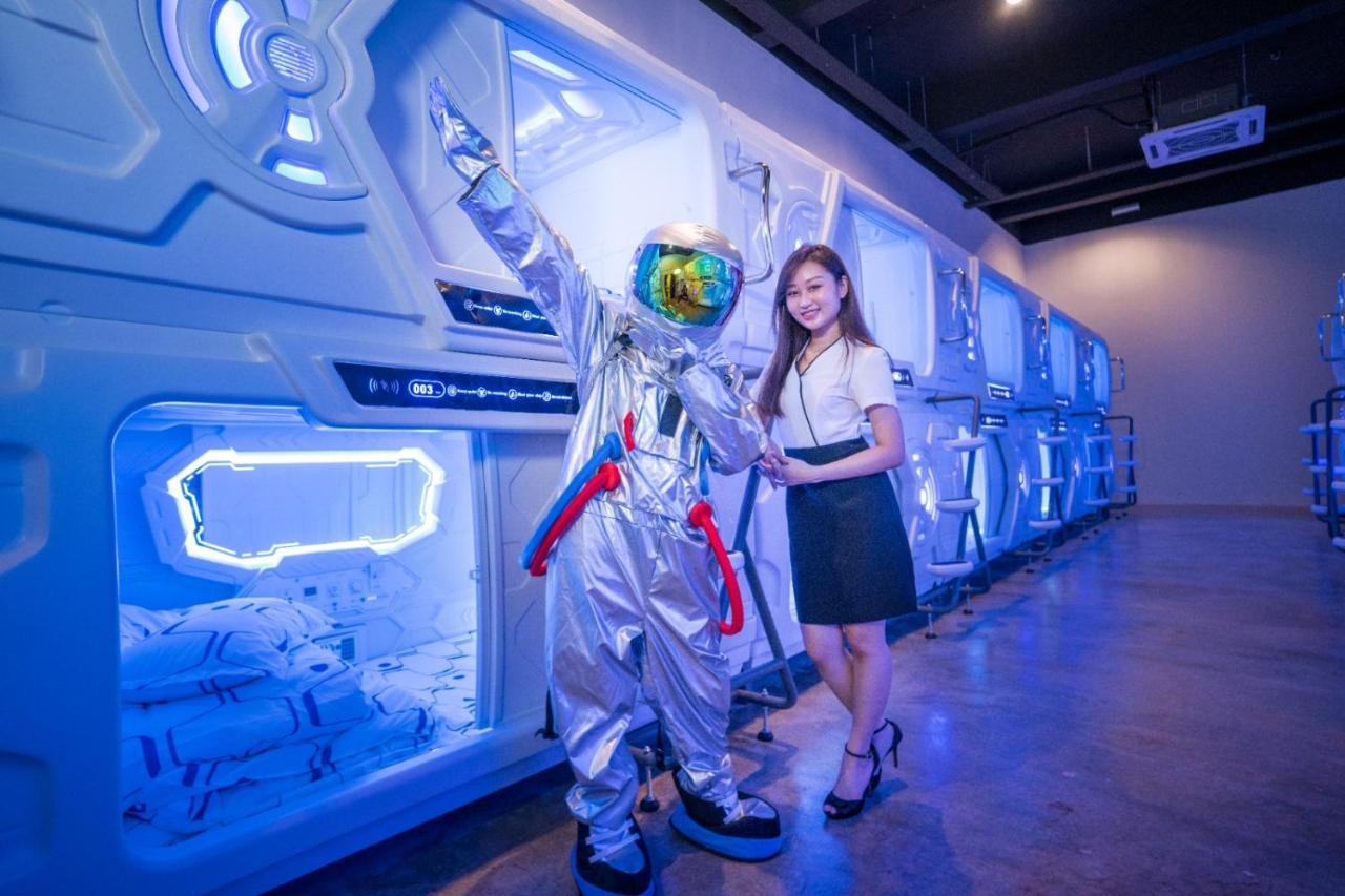Hashtag.Capsule.Hostel Johor Bahru Exteriör bild
